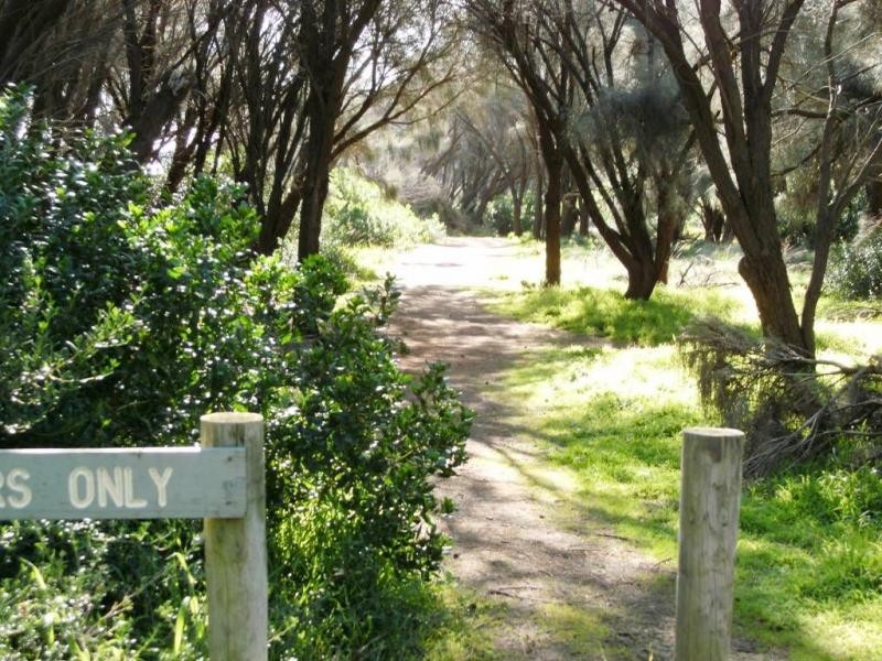 19 Hughes Street, Corinella VIC 3984