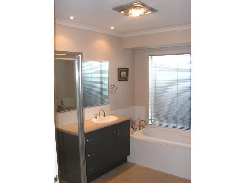 5 Casuarina Court, Cowes VIC 3922