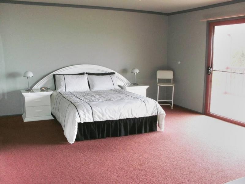 12 Hamilton Street, Corinella VIC 3984