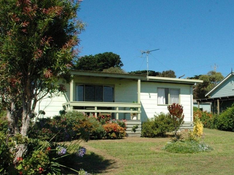 63 Phillip Island Road, Surf Beach VIC 3922