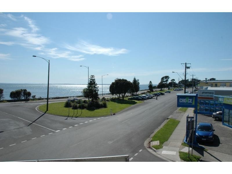 Apt. A/129 Marine Parade, San Remo VIC 3925