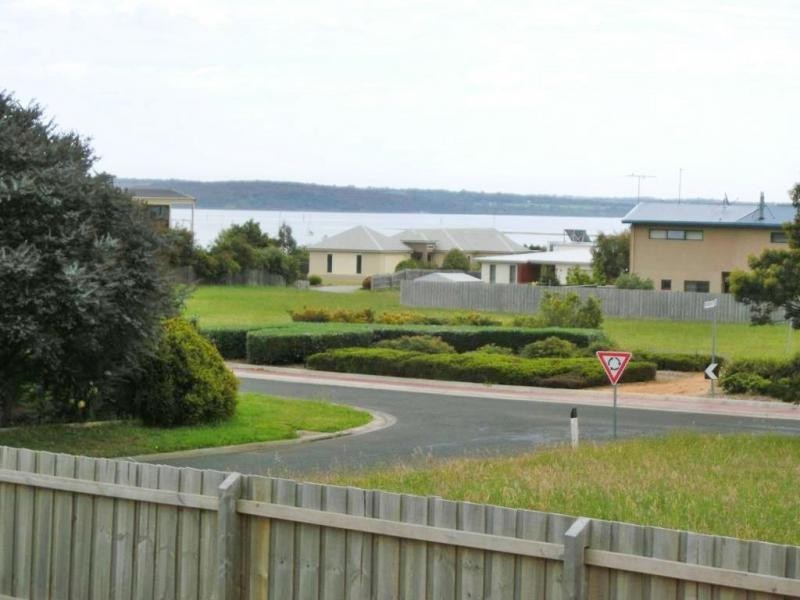 3 Hamelin Close, Corinella VIC 3984