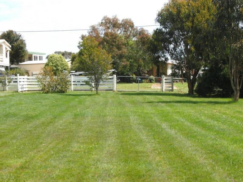 14 Hamilton Street, Corinella VIC 3984