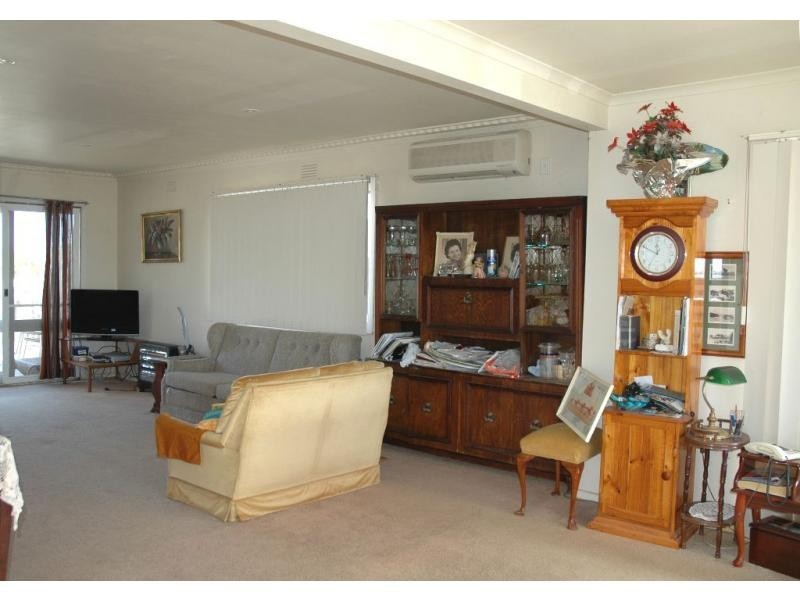 19 Bayview Avenue, Surf Beach VIC 3922