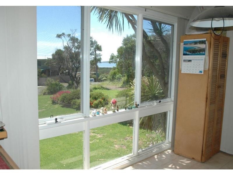 19 Bayview Avenue, Surf Beach VIC 3922