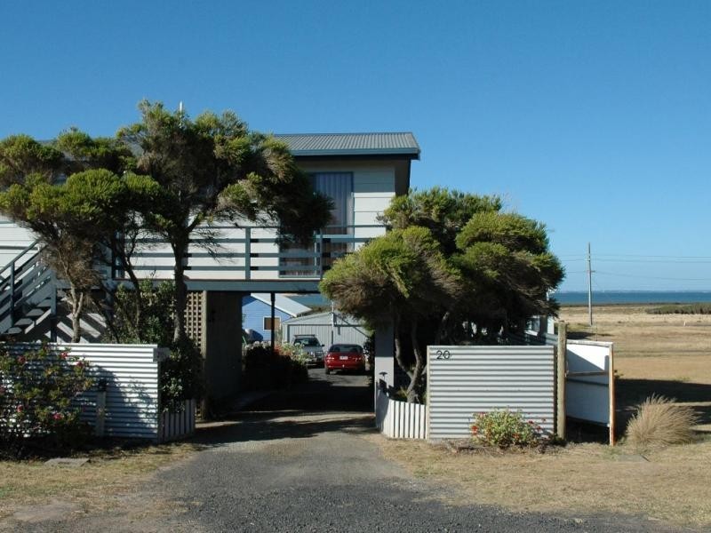 20 Manly Place, Surf Beach VIC 3922