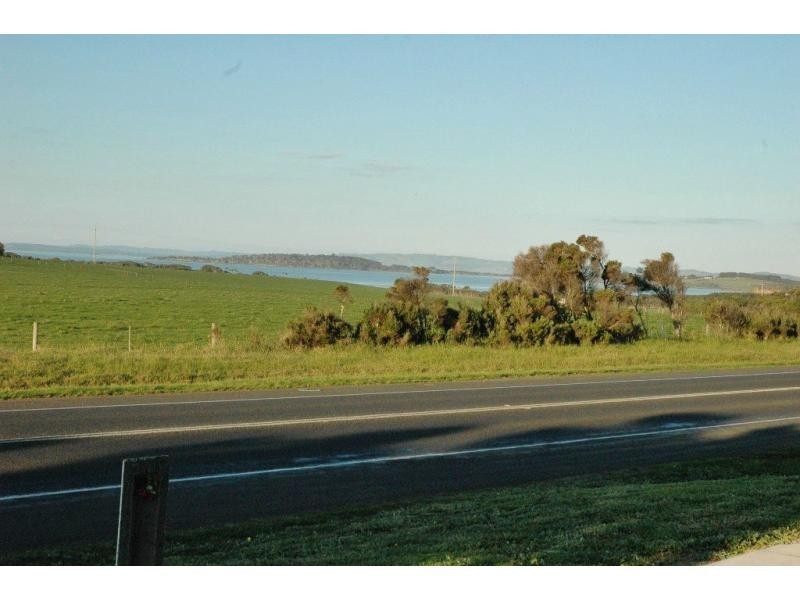51 Phillip Island Road, Surf Beach VIC 3922
