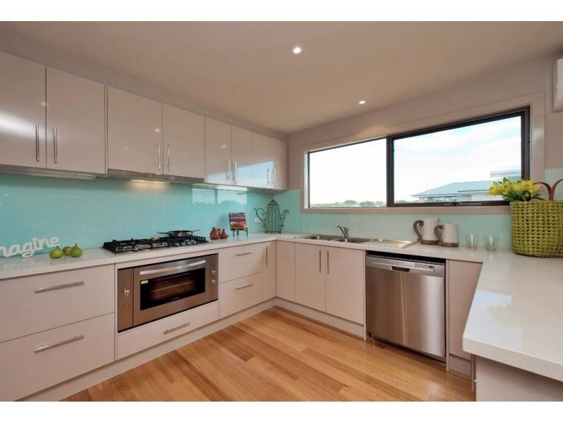 41 Settlement Road, Cowes VIC 3922