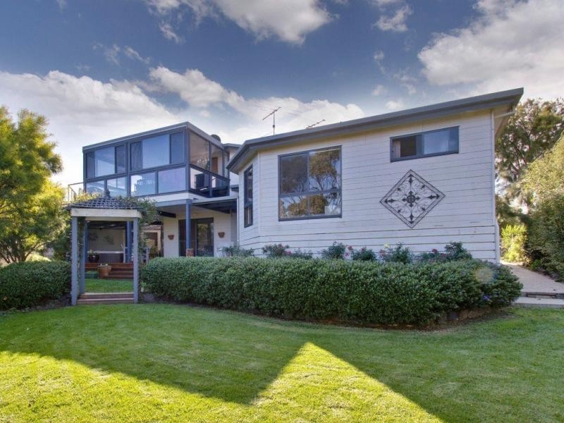 7 Miriam Court, San Remo VIC 3925