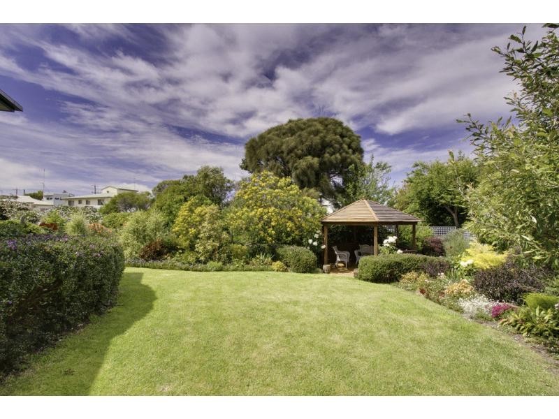 7 Miriam Court, San Remo VIC 3925