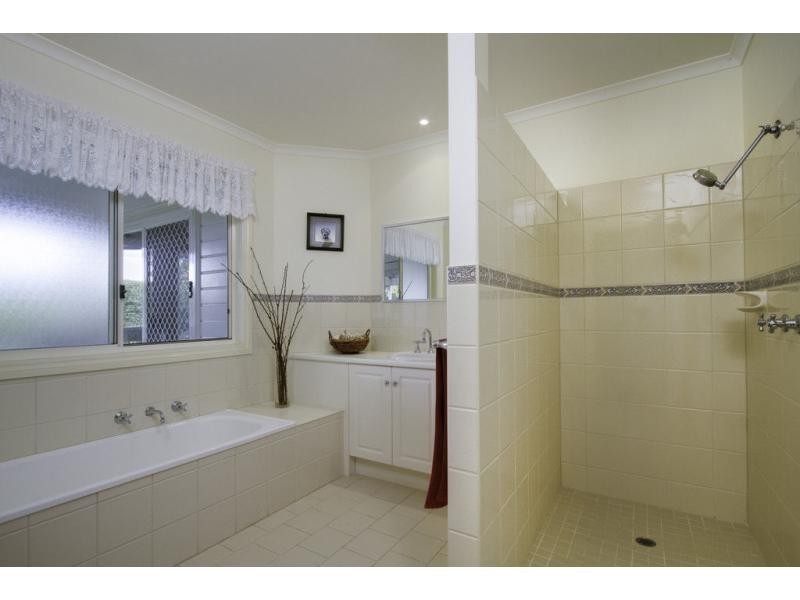 1 Halcyon Avenue, San Remo VIC 3925