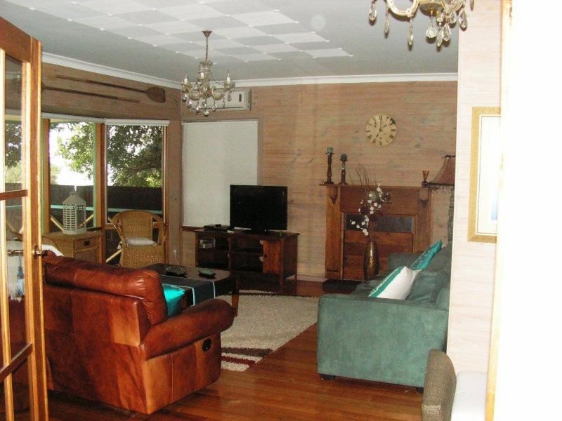 50 Forrest Avenue, Newhaven VIC 3925