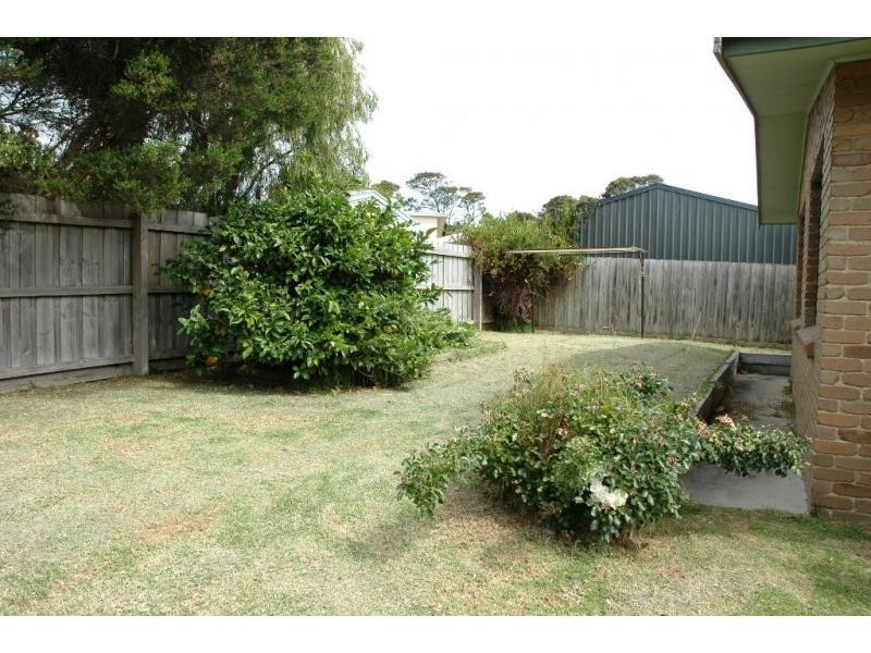 8 Keam Crescent, San Remo VIC 3925