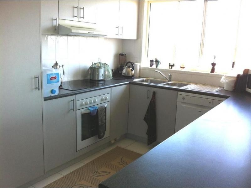 2/2 Stradbroke Crescent, Surf Beach VIC 3922