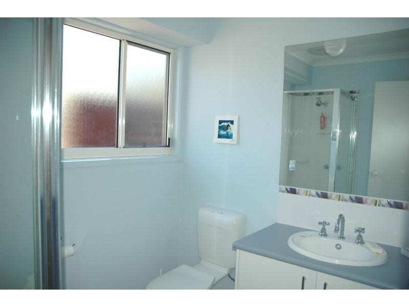 2/2 Stradbroke Crescent, Surf Beach VIC 3922