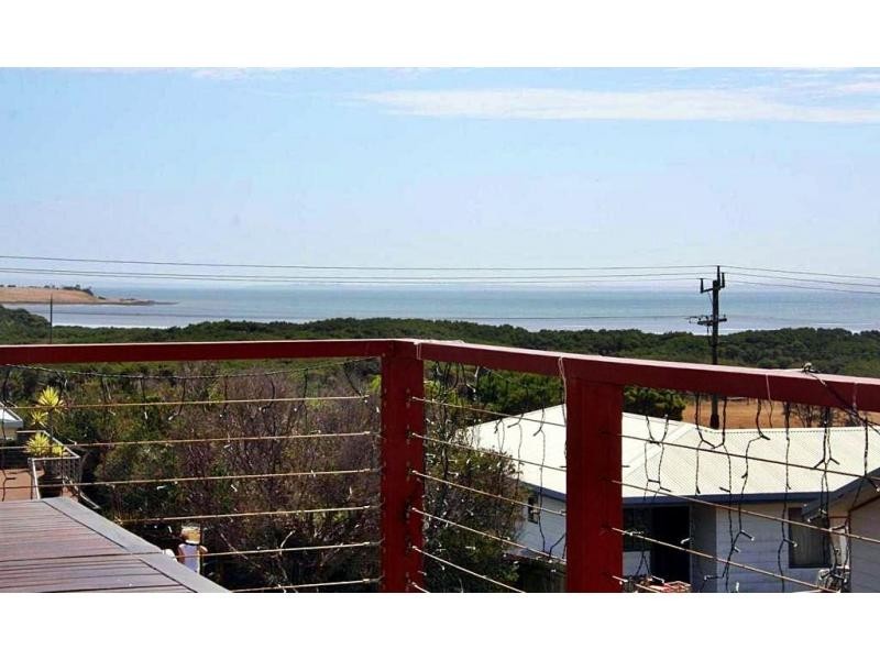 2/2 Stradbroke Crescent, Surf Beach VIC 3922