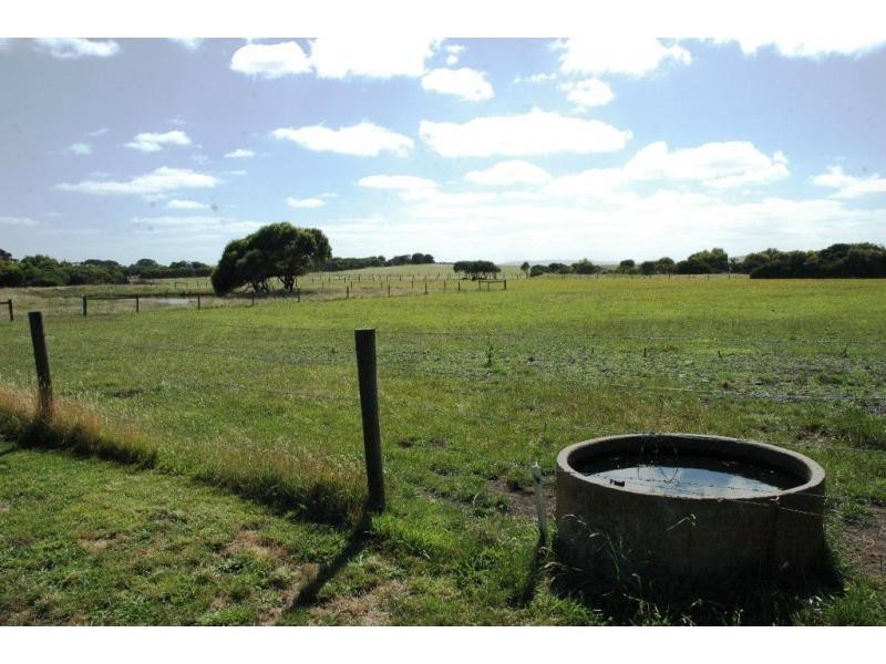 75 Potters Hill Road, San Remo VIC 3925