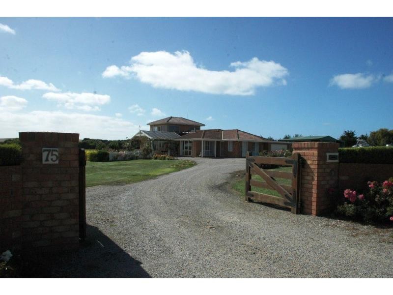 75 Potters Hill Road, San Remo VIC 3925