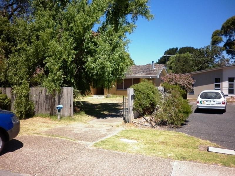 34 Phillip Island Road, Newhaven VIC 3925