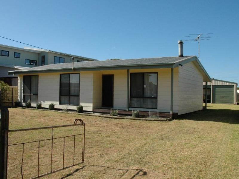 30 Alvina Crescent, Surf Beach VIC 3922