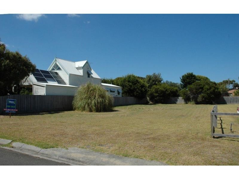 11 Seaspray Avenue, Cape Woolamai VIC 3925