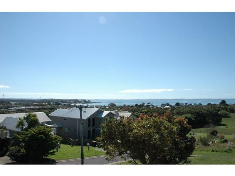 12 The Broadway, San Remo VIC 3925