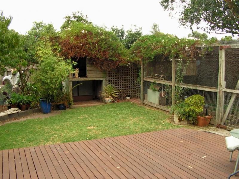 33 Walton Street, Cowes VIC 3922