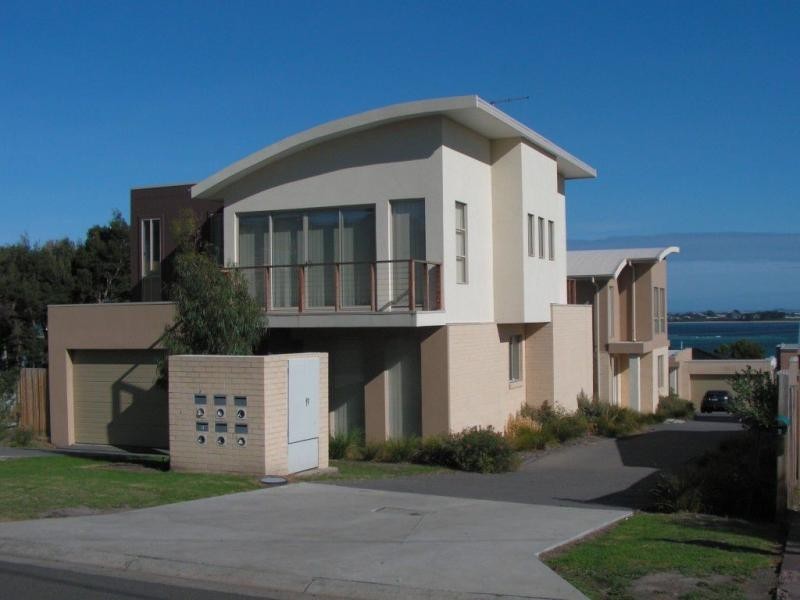 Unit 1/3-5 Wonthaggi Crescent, San Remo VIC 3925