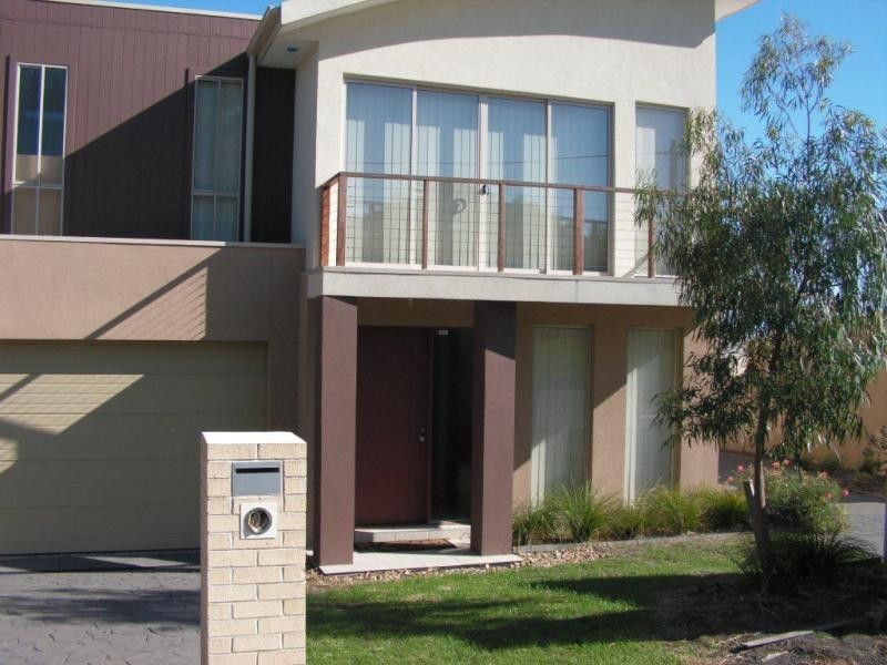 Unit 1/3-5 Wonthaggi Crescent, San Remo VIC 3925