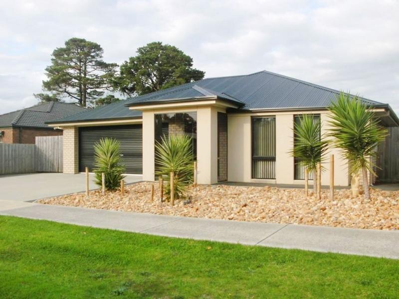 6 Barker Street, Corinella VIC 3984