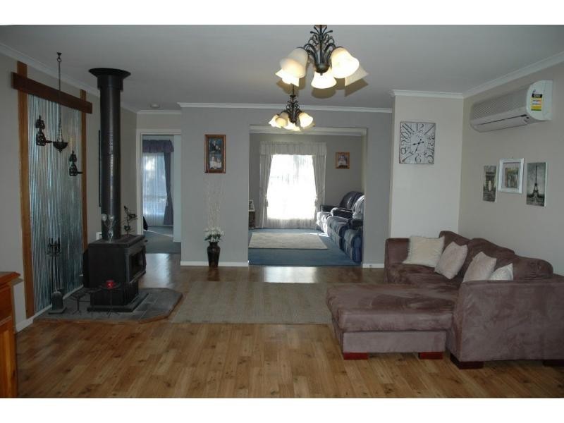 12 Galleon Cres, Sunset Strip VIC 3922