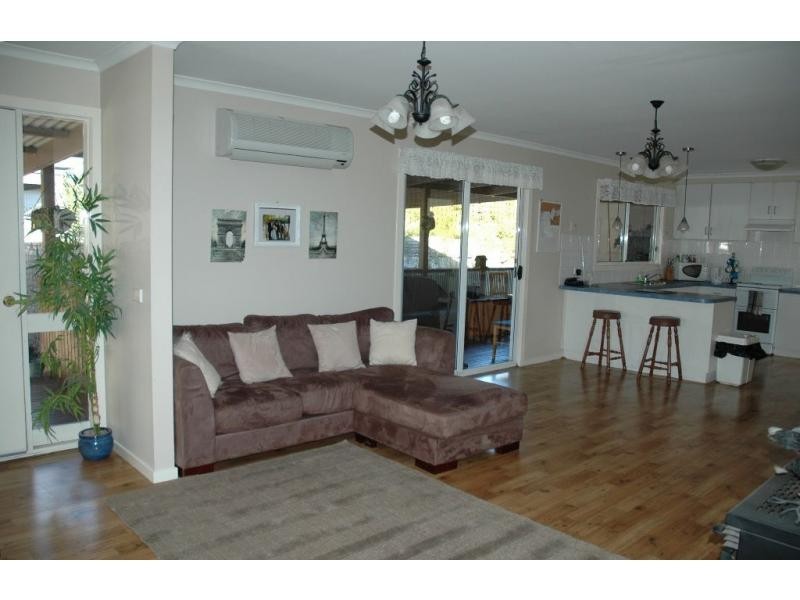 12 Galleon Cres, Sunset Strip VIC 3922