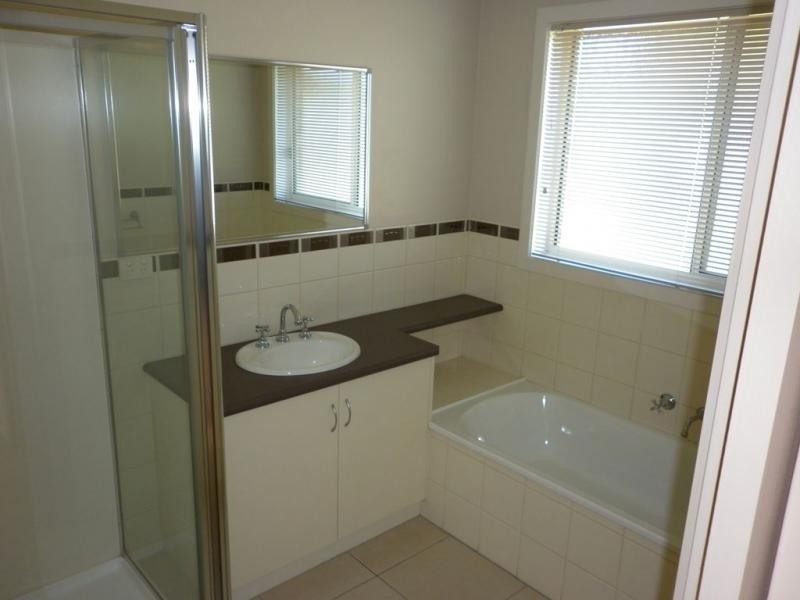 1 Wattle Court, Cowes VIC 3922