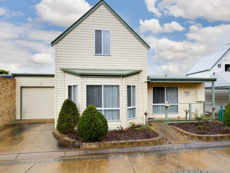 Unit 10/33-37 Genista Street, San Remo VIC 3925