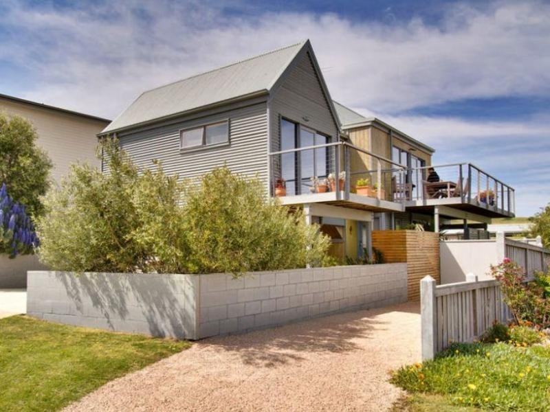 13 Halcyon Avenue, San Remo VIC 3925