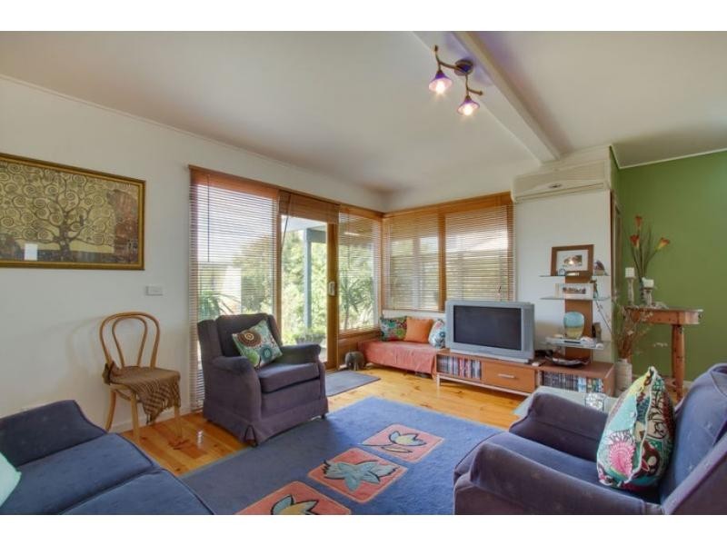 13 Halcyon Avenue, San Remo VIC 3925