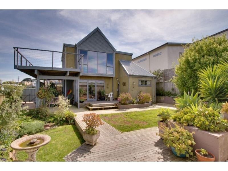 13 Halcyon Avenue, San Remo VIC 3925