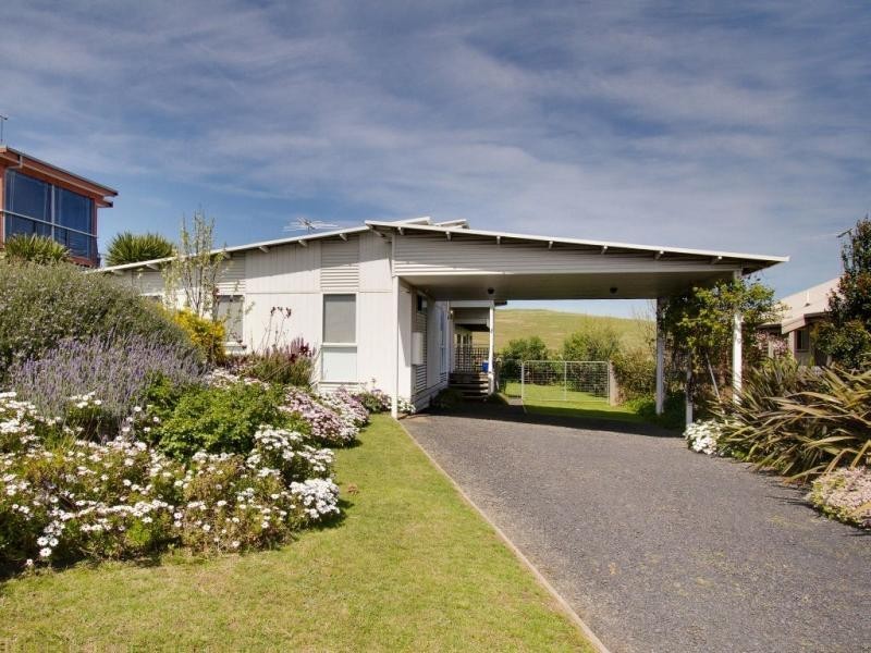 19 Halcyon Avenue, San Remo VIC 3925