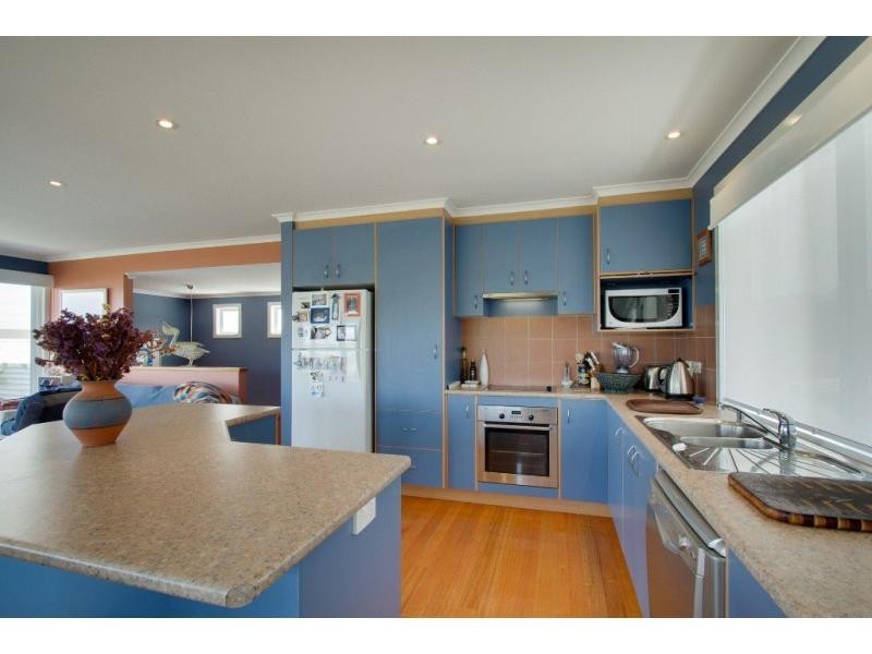 19 Halcyon Avenue, San Remo VIC 3925