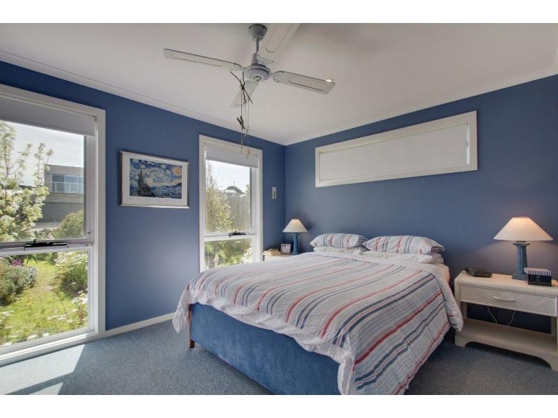 19 Halcyon Avenue, San Remo VIC 3925