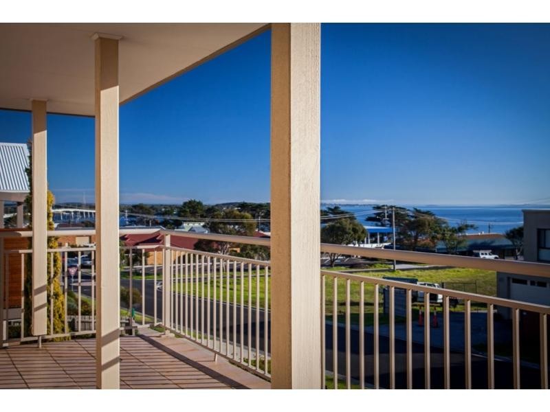 43 Genista Street, San Remo VIC 3925