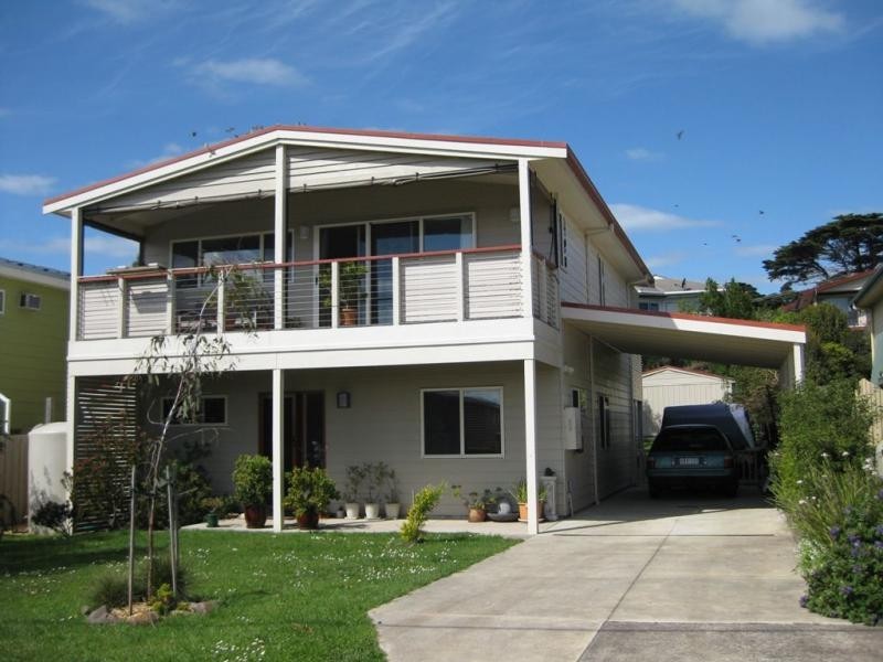 12 Wonthaggi Crescent, San Remo VIC 3925