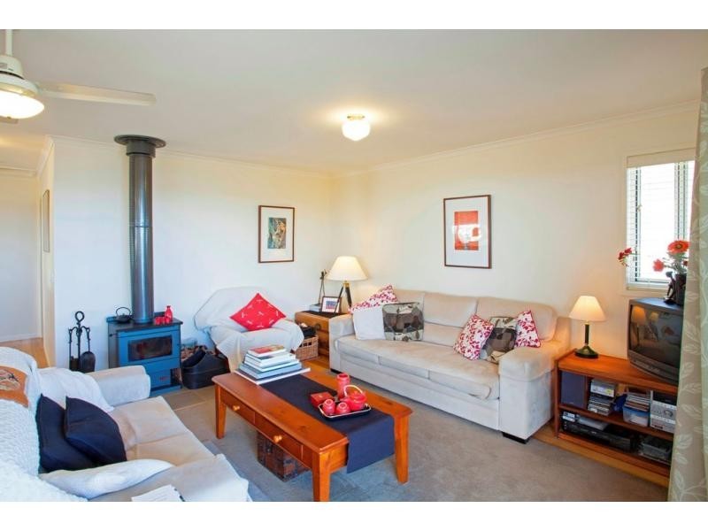 12 Wonthaggi Crescent, San Remo VIC 3925