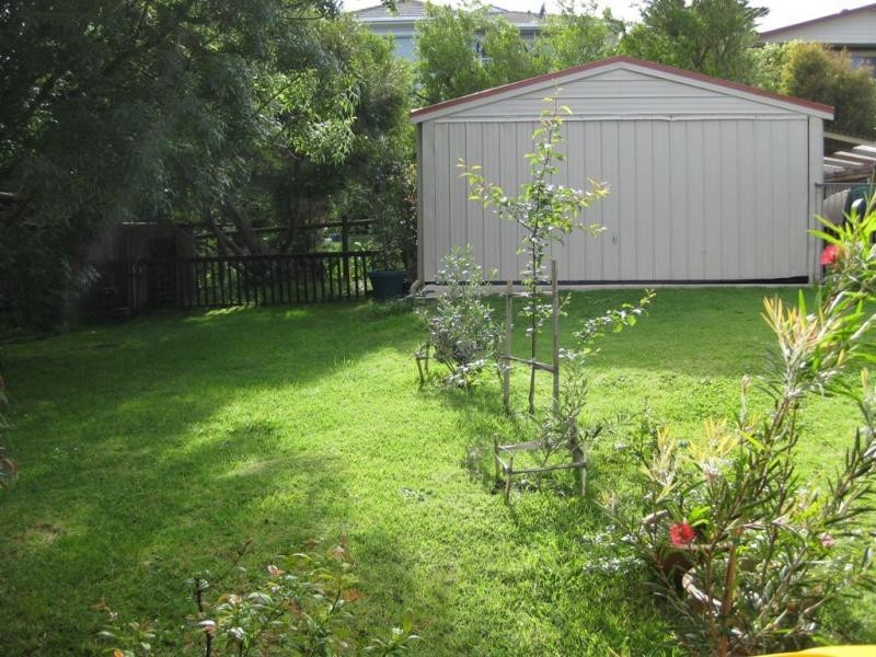 12 Wonthaggi Crescent, San Remo VIC 3925