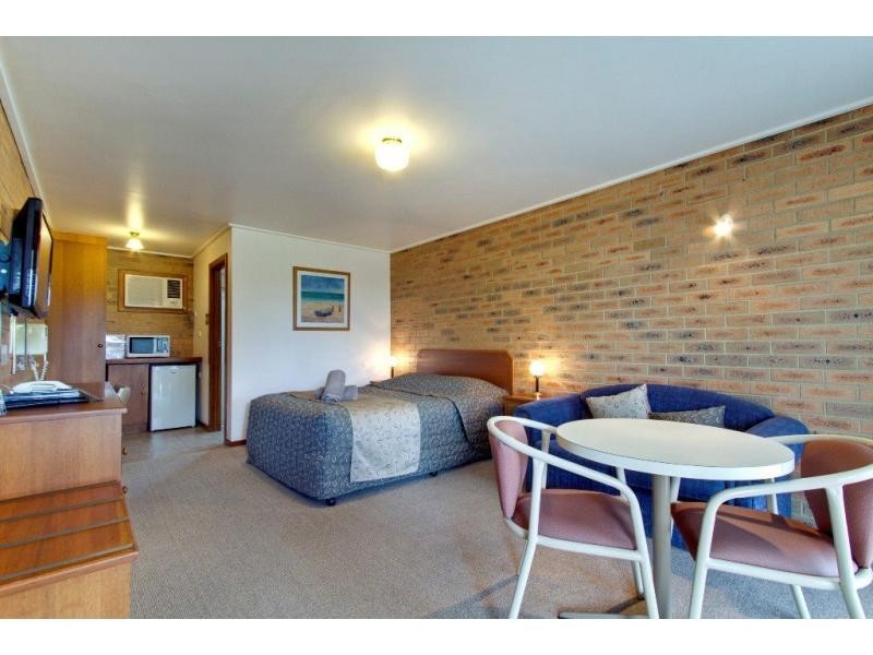 37-41 Phillip Island Road, San Remo VIC 3925
