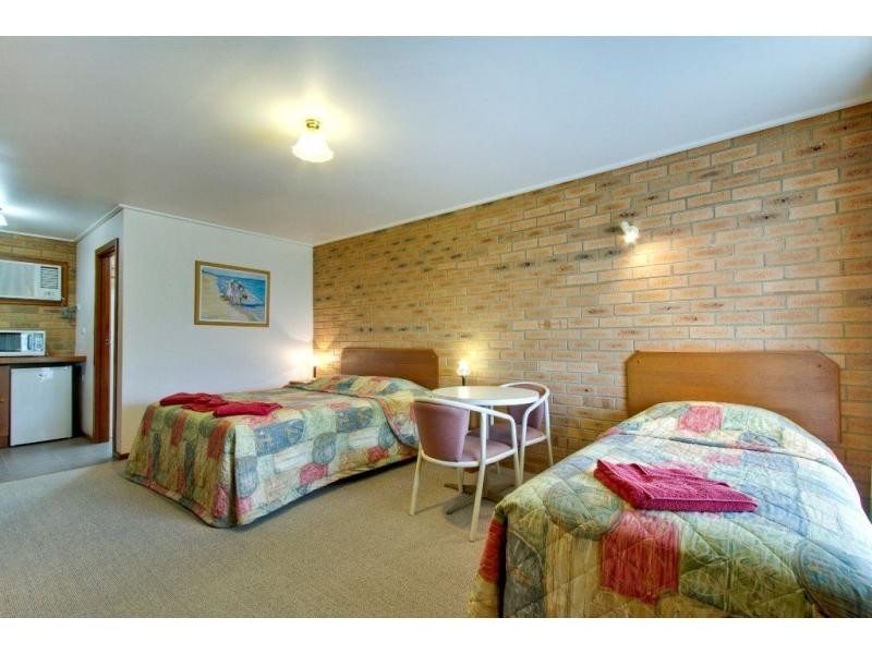 37-41 Phillip Island Road, San Remo VIC 3925
