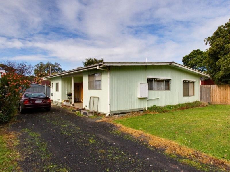 53 School Avenue, Newhaven VIC 3925