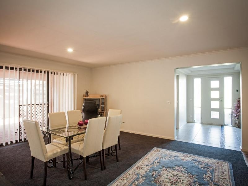 5 Casuarina Court, Cowes VIC 3922