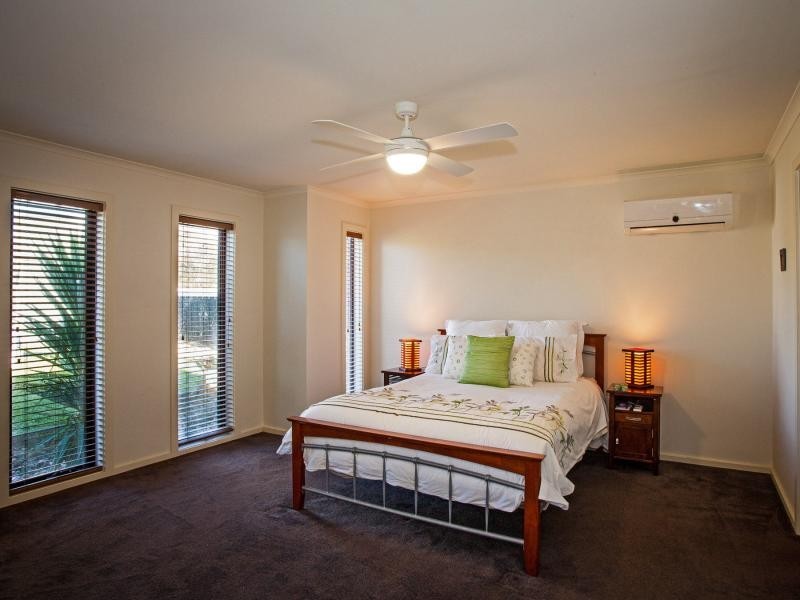 5 Casuarina Court, Cowes VIC 3922