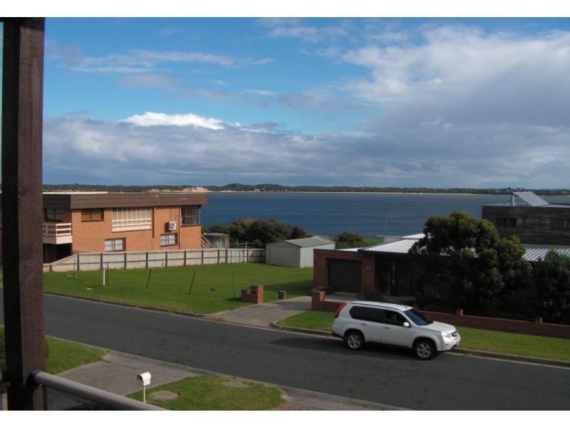 20 Ocean View Drive, San Remo VIC 3925